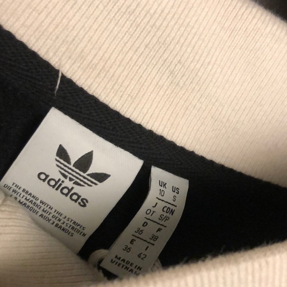 ✨Black Adidas Crewneck✨ - Picture 3 of 5